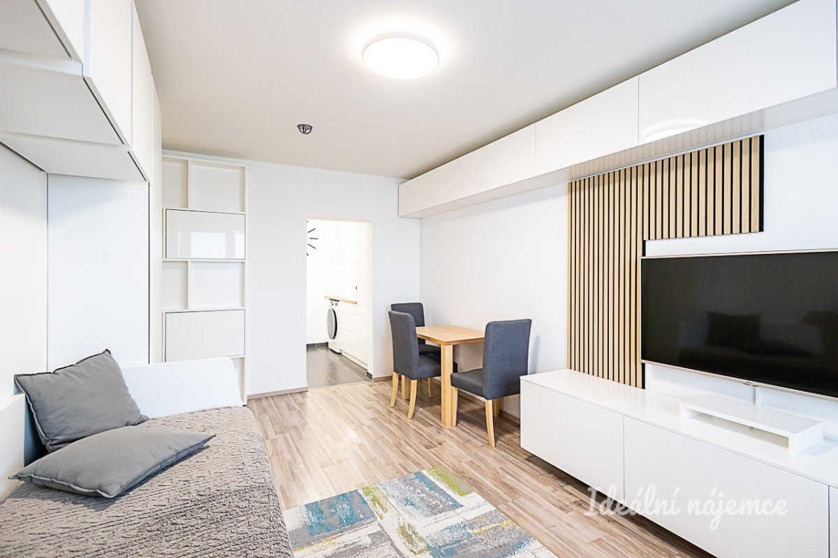 Pronájem bytu 2+kk, Daškova, Modřany