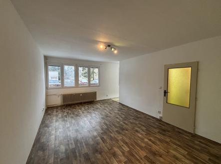 Pronájem bytu, 1+kk, 36 m² obrázek