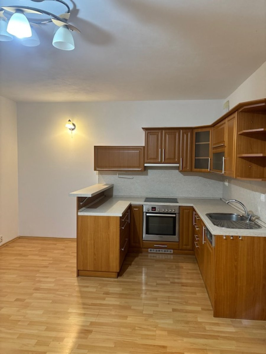 Pronájem bytu 3+kk, Pernerova, Pardubice, 23000 Kč/měs, 65m2