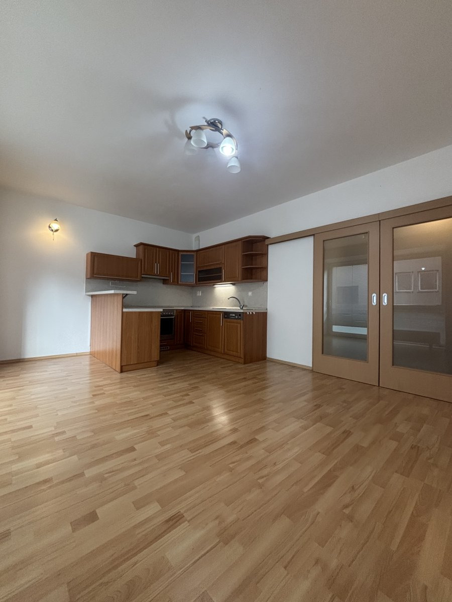 Pronájem bytu 3+kk, Pernerova, Pardubice, 21000 Kč/měs, 65m2