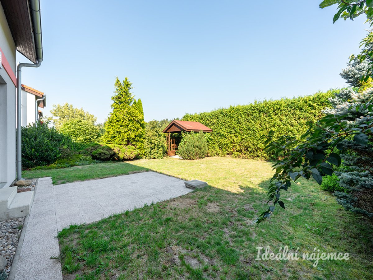 Pronájem domu, Kemrova, Satalice, 41 900 Kč/měs, 141 m2