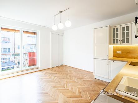 Pronájem bytu, 2+kk, 51 m²
