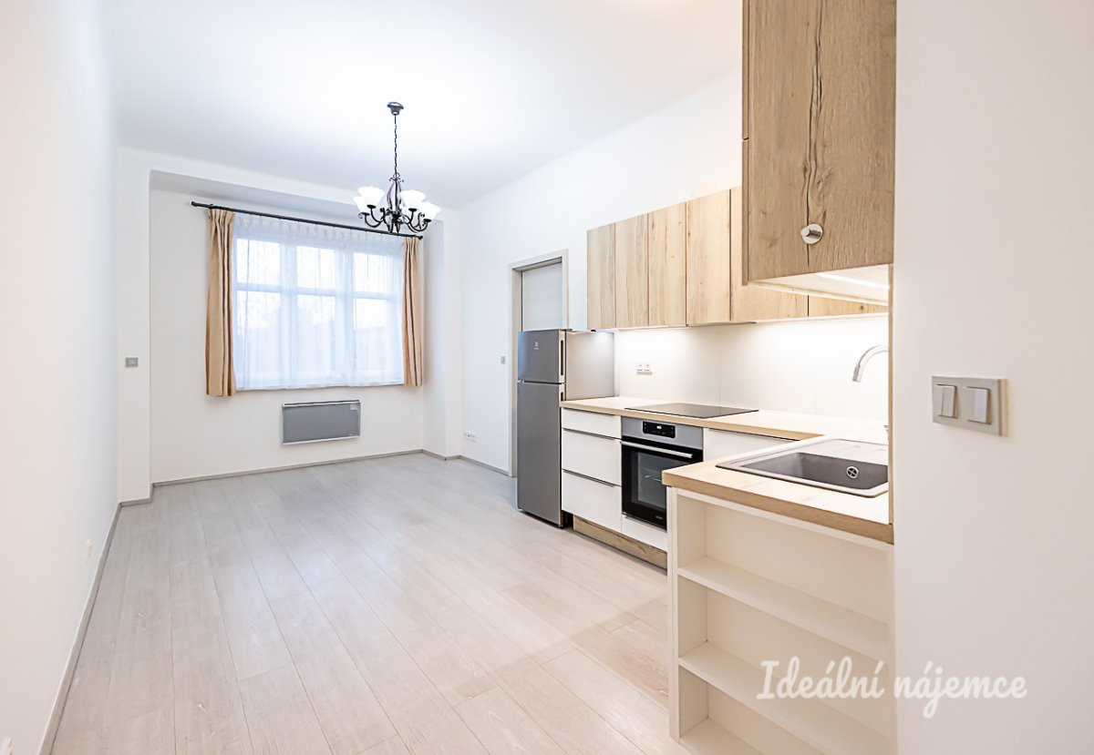 Pronájem bytu 2+kk, Černokostelecká, Strašnice, 51 m2