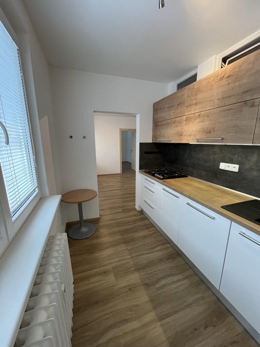 Podnájem zrekonstruovaného bytu 3+kk, tř. Kosmonautů, Hodolany, Olomouc, 18 000 Kč/měsíc, 60 m2