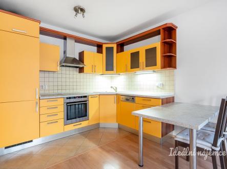 Pronájem bytu, 2+kk, 57 m²