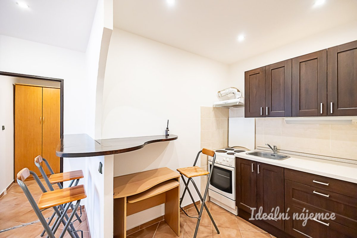 Pronájem bytu 2+kk, Švehlova, Hostivař, 45 m2