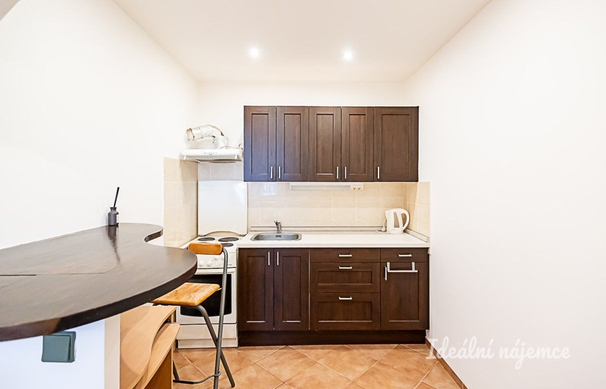 Pronájem bytu 2+kk, Švehlova, Hostivař, 45 m2