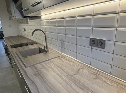 Pronájem bytu, 2+1, 63 m²