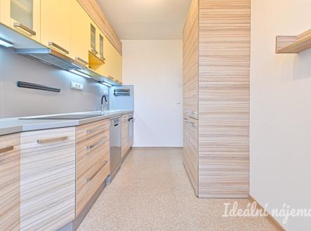 Pronájem bytu, 3+1, 64 m²