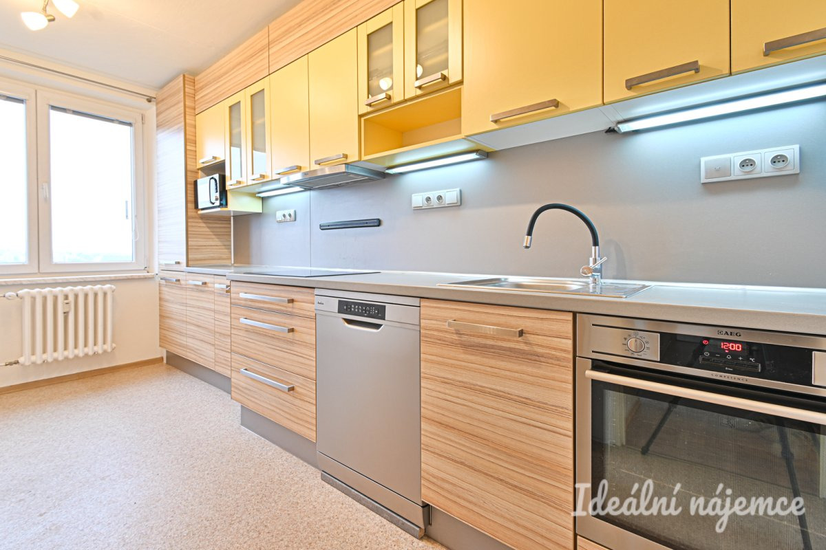 Pronájem bytu 3+1, Bořetická, Židenice, 22 000 Kč/měs, 64 m2