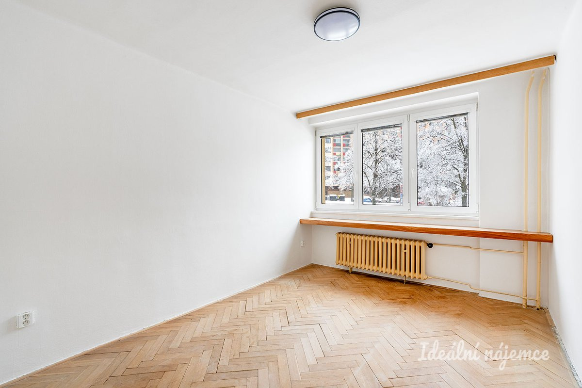 Pronájem bytu 2+1, Čumpelíkova, Kobylisy, 21900 Kč/měs, 57 m2