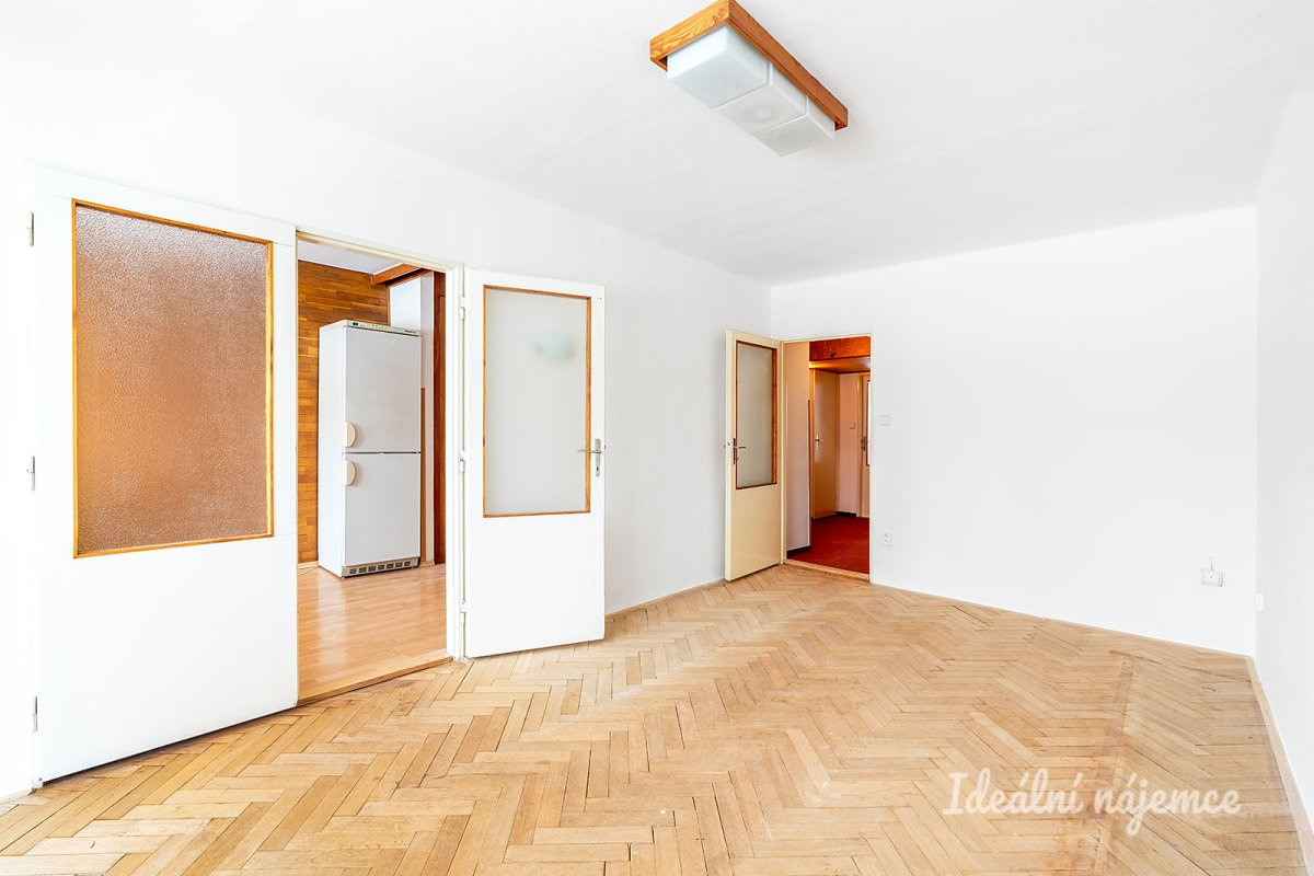 Pronájem bytu 2+1, Čumpelíkova, Kobylisy, 20900 Kč/měs, 57 m2