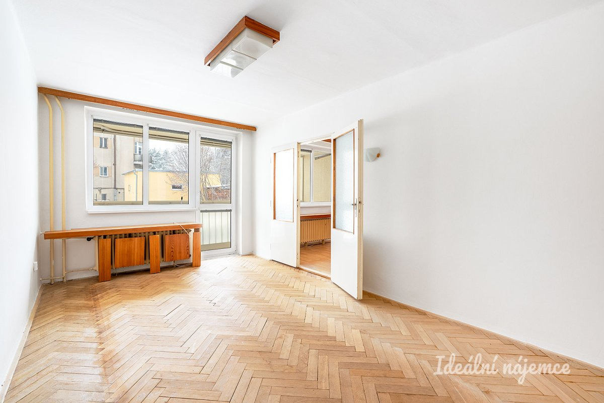 Pronájem bytu 2+1, Čumpelíkova, Kobylisy, 20900 Kč/měs, 57 m2