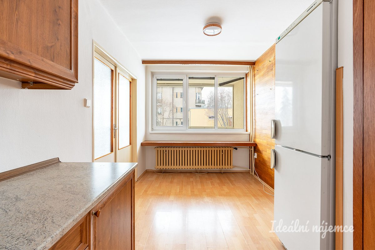 Pronájem bytu 2+1, Čumpelíkova, Kobylisy, 19900 Kč/měs, 57 m2