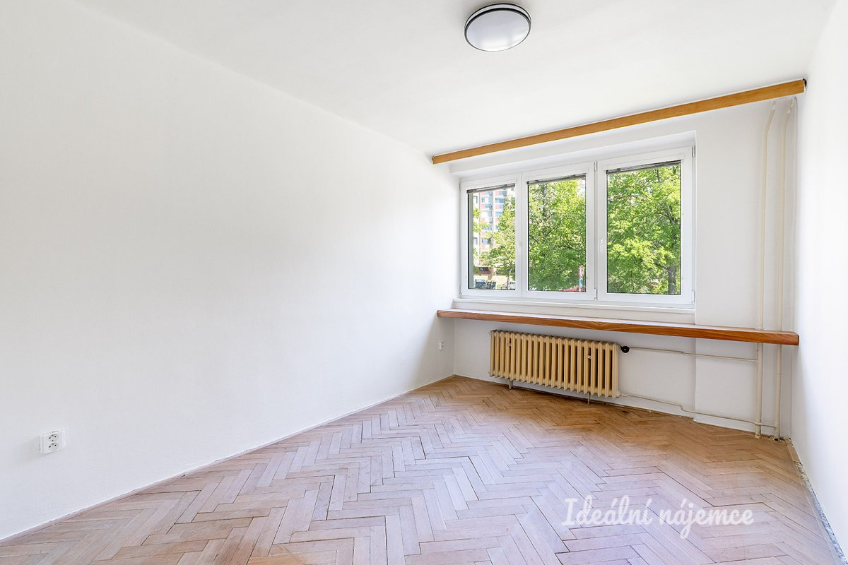Pronájem bytu 2+1, Čumpelíkova, Kobylisy, 18900 Kč/měs, 57 m2
