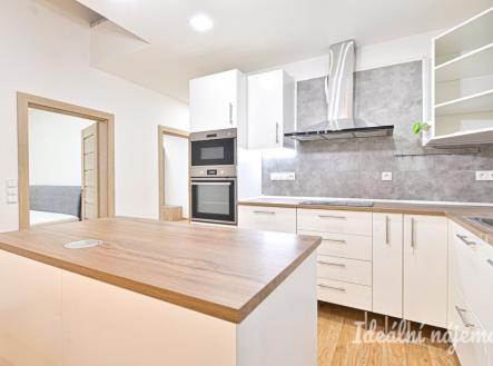 Pronájem bytu, 3+kk, 82 m²