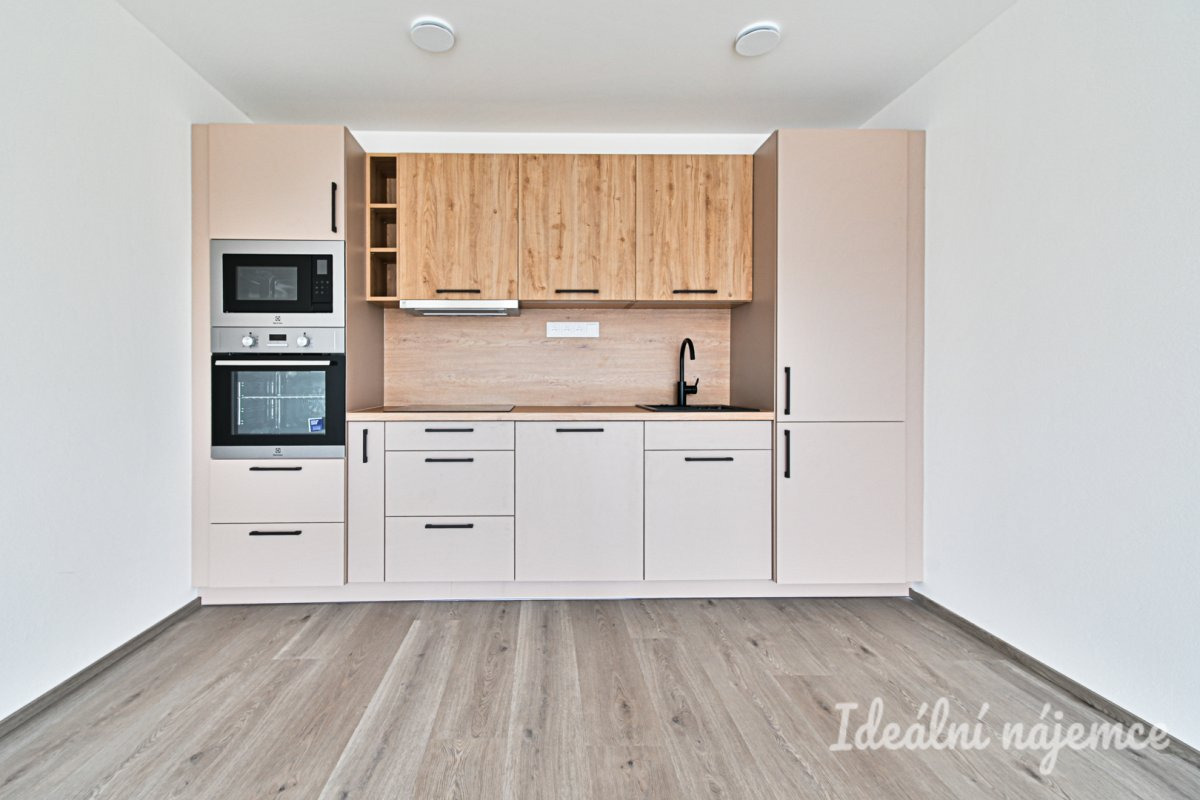 Pronájem bytu 3+kk, Dragounů, Dobřany, 19.000,- Kč/měs, 75 m2