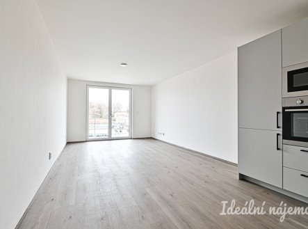 Pronájem bytu, 3+kk, 71 m², Dobřany – náhled fotky 2