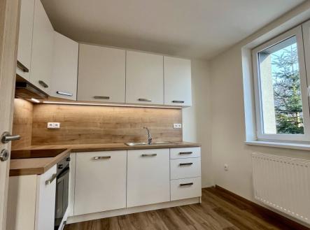 Pronájem bytu, 3+1, 66 m²