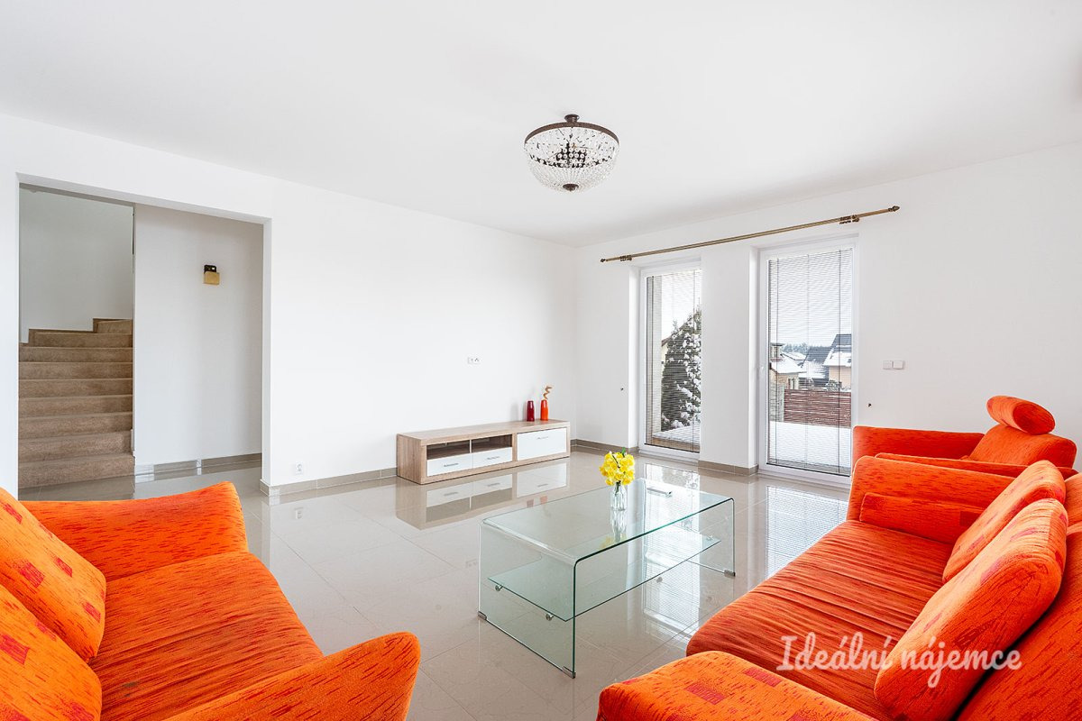 Pronájem bytu 5+1, Sukova, Šestajovice u Prahy,  36500 Kč/měs, 204 m2