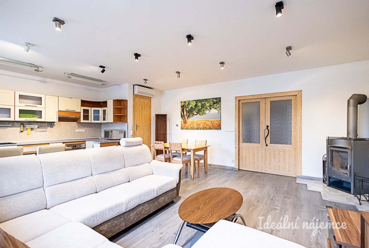 Pronájem bytu 2+kk, Záběhlická, Záběhlice, 20900 Kč/měs, 58 m2