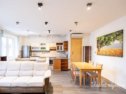 Pronájem bytu, 2+kk, 58 m²