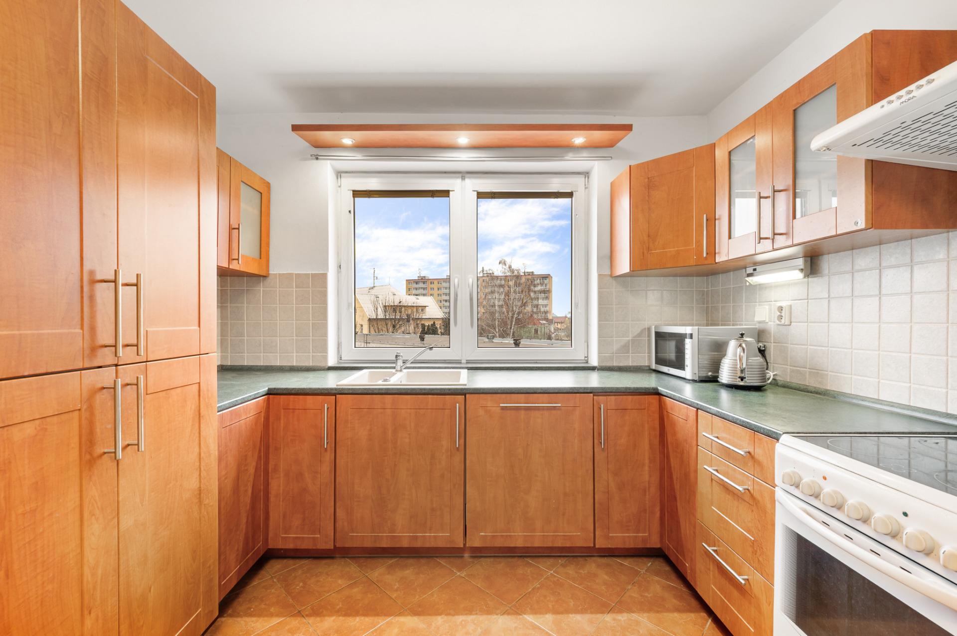 Pronájem bytu 3+1, Přichystalova, Olomouc - Holice u Olomouce