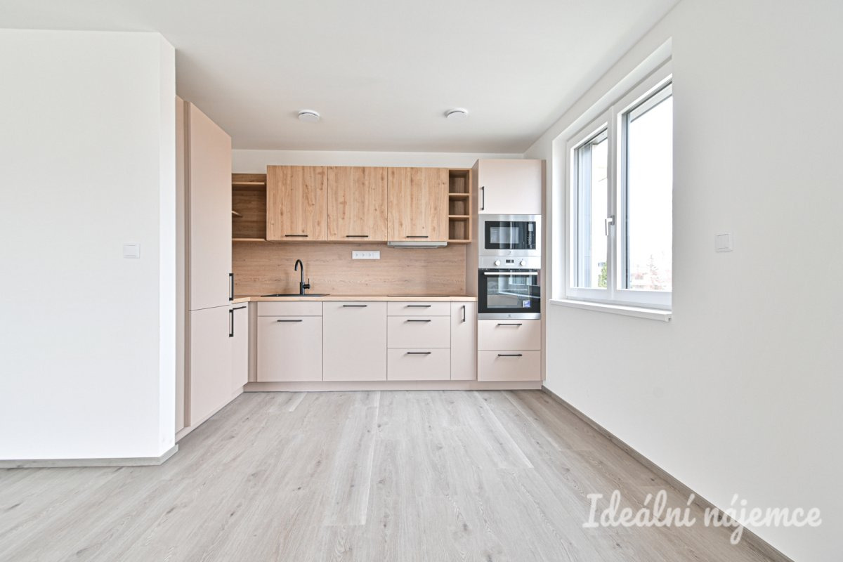 Pronájem bytu 2+kk, Dragounů, Dobřany, 15.500,- Kč/měs, 66 m2