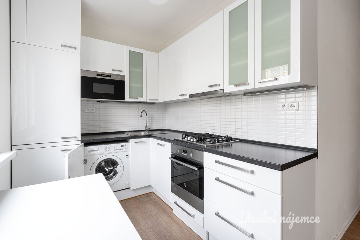 Pronájem bytu 2+1, Na Petřinách, Břevnov, 21900 Kč/měs, 58 m2