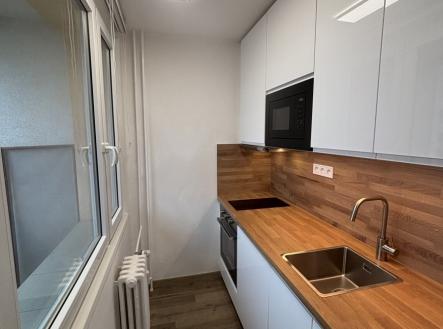 Pronájem bytu, 1+kk, 31 m²