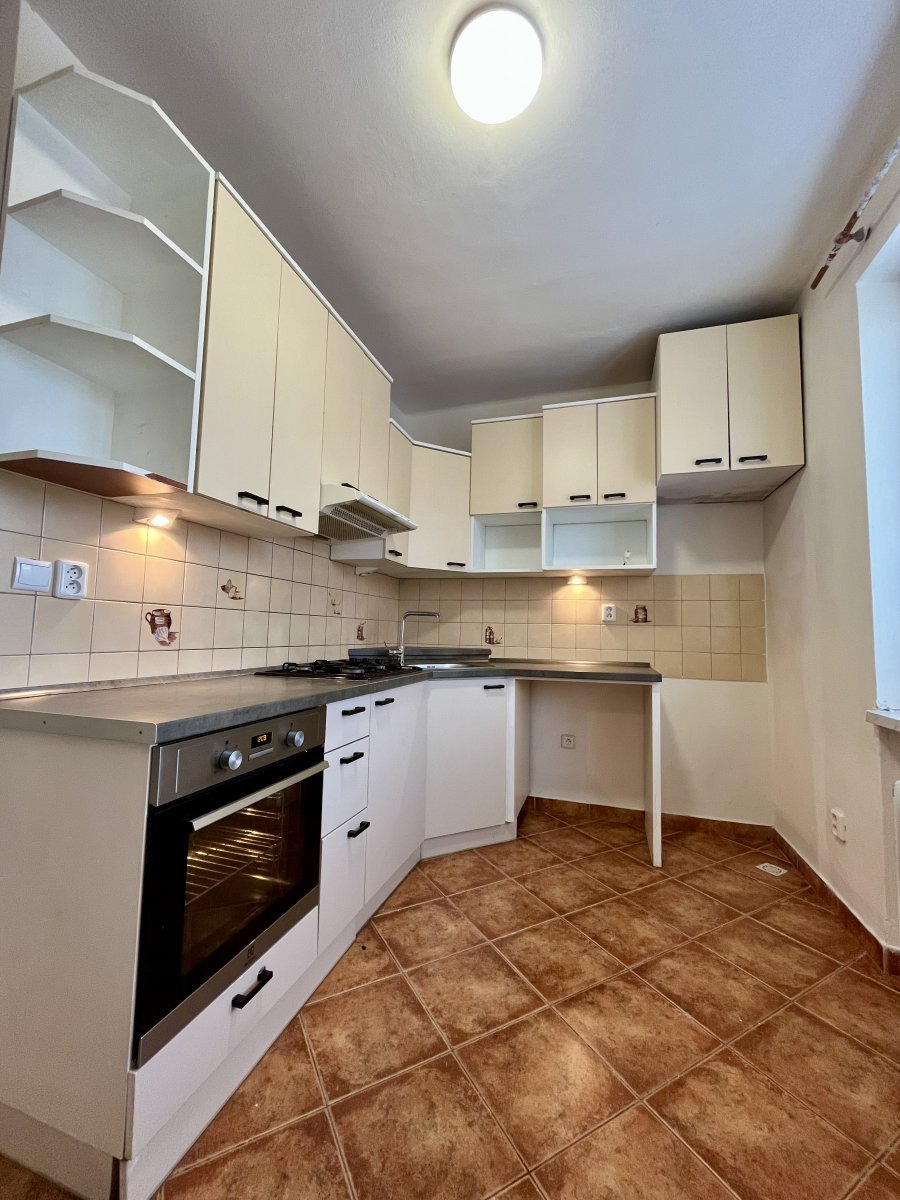 Pronájem bytu 3+1, Karla Pokorného, Poruba-sever,  13900 Kč/měs, 67 m2