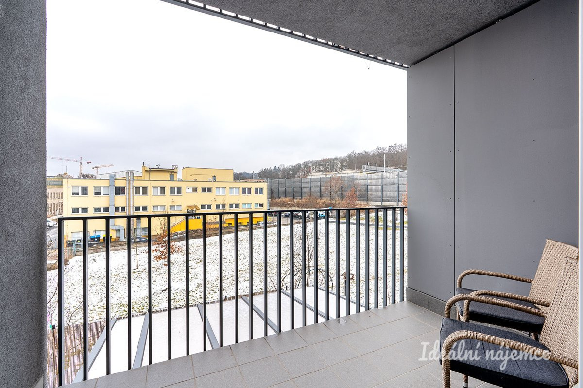 Pronájem bytu 2+kk, Strnadových, Vysočany, 60 m2