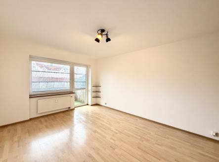 Pronájem bytu, 1+kk, 35 m²
