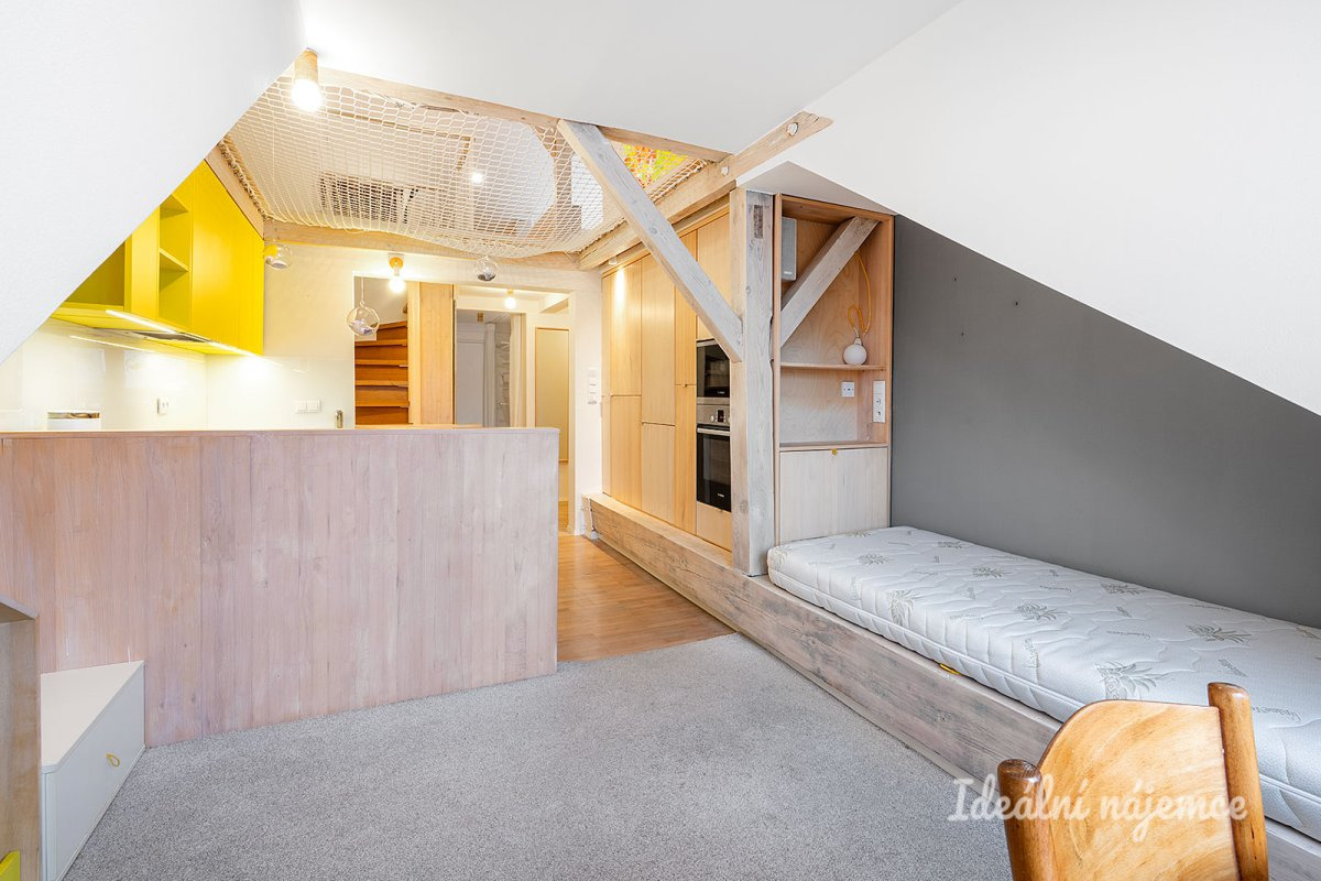 Pronájem bytu 3+kk, 28. Pluku, Vršovice, 54 m2