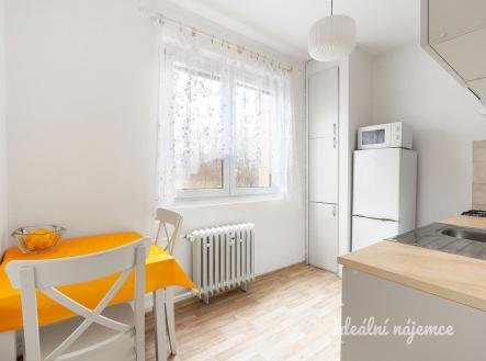 Pronájem bytu, 2+1, 57 m²