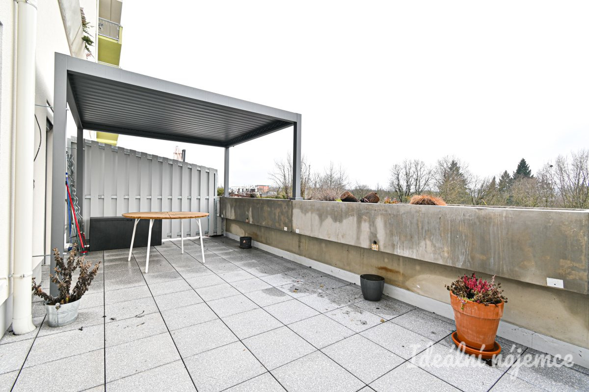 Pronájem bytu 3+kk, Křepelčí, Žebětín,  28.000 Kč/měs. s parkováním, 86 m2