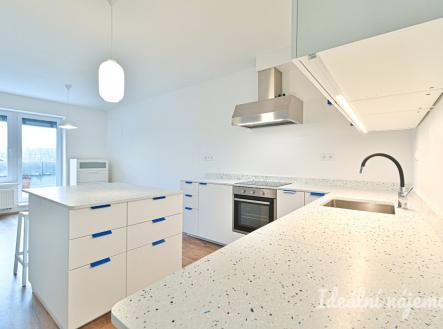 Pronájem bytu, 3+kk, 86 m²