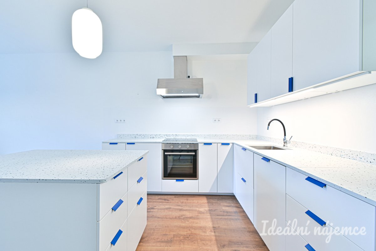 Pronájem bytu 3+kk, Křepelčí, Žebětín,  26.000 Kč/měs. s parkováním, 86 m2