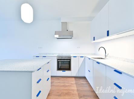 Pronájem bytu, 3+kk, 86 m²