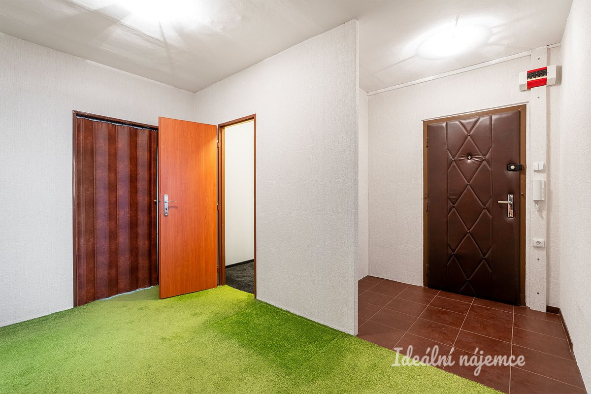 Pronájem bytu 3+1, Staňkovského, Čelákovice, 22500 Kč/měs, 73 m2