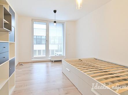 Pronájem bytu, 1+1, 24 m²