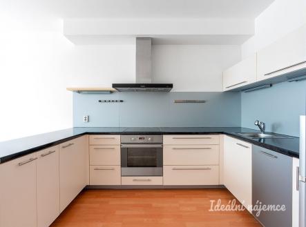 Pronájem bytu, 3+kk, 75 m²