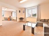 Pronájem bytu, 7+1, 320 m²