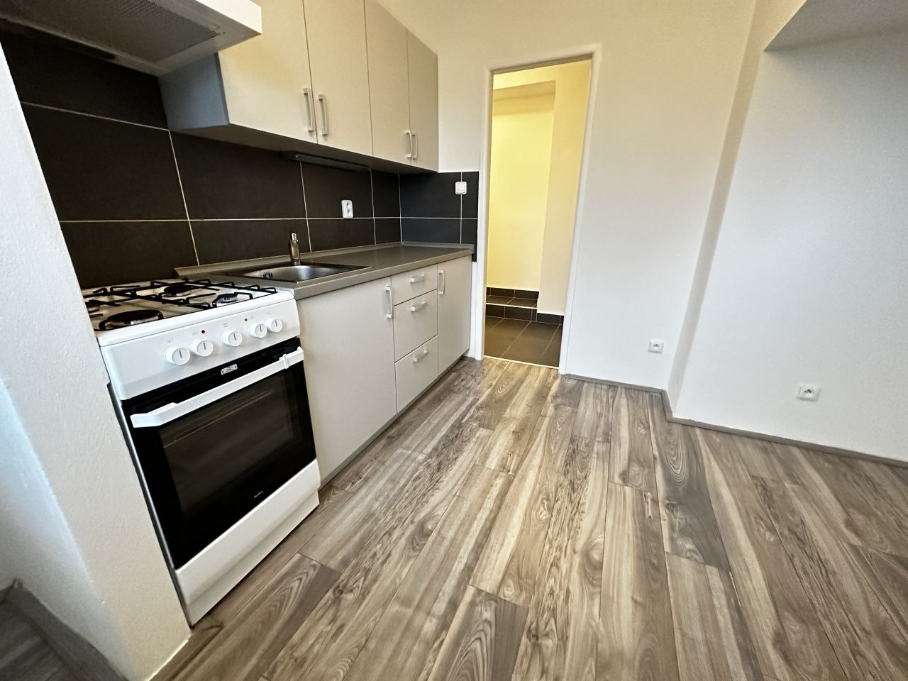 Podnájem bytu 1+1 36 m2, ul. Dolní 2322/37, Ostrava - Zábřeh