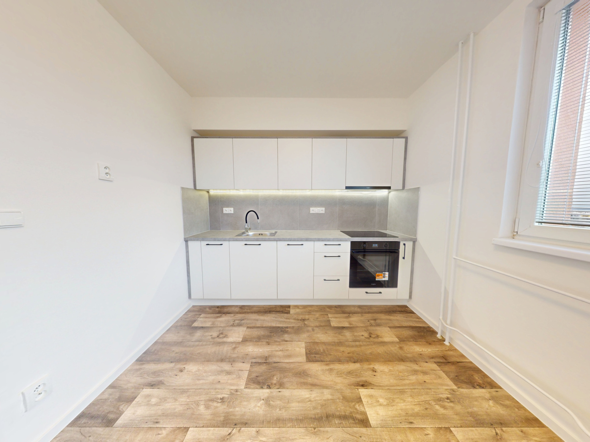 Podnájem bytu 1+1 39 m2 Ivana Sekaniny 1803/13