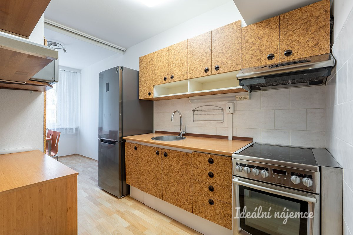 Pronájem bytu 1+1, Luhovská, Kobylisy, 41 m2