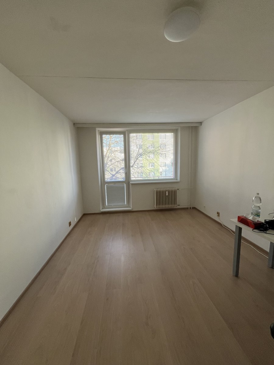 Pronájem bytu 1+1, Marie Pujmanové, Vrahovice, 10000 Kč/měs, 32 m2