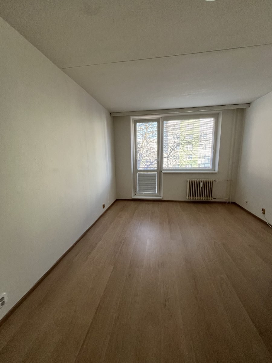 Pronájem bytu 1+1, Marie Pujmanové, Vrahovice, 10000 Kč/měs, 32 m2