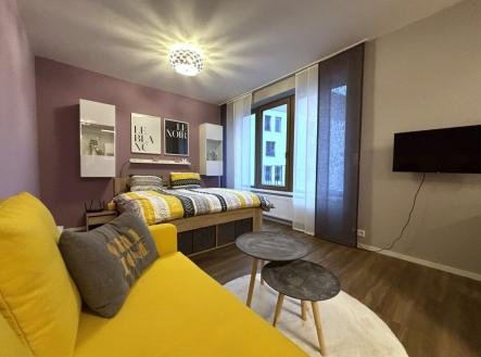 Pronájem bytu, 1+kk, 37 m²