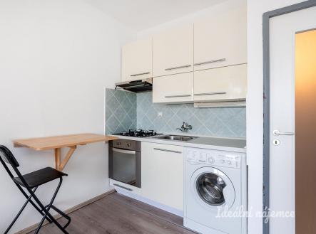 Pronájem bytu, 1+kk, 23 m²